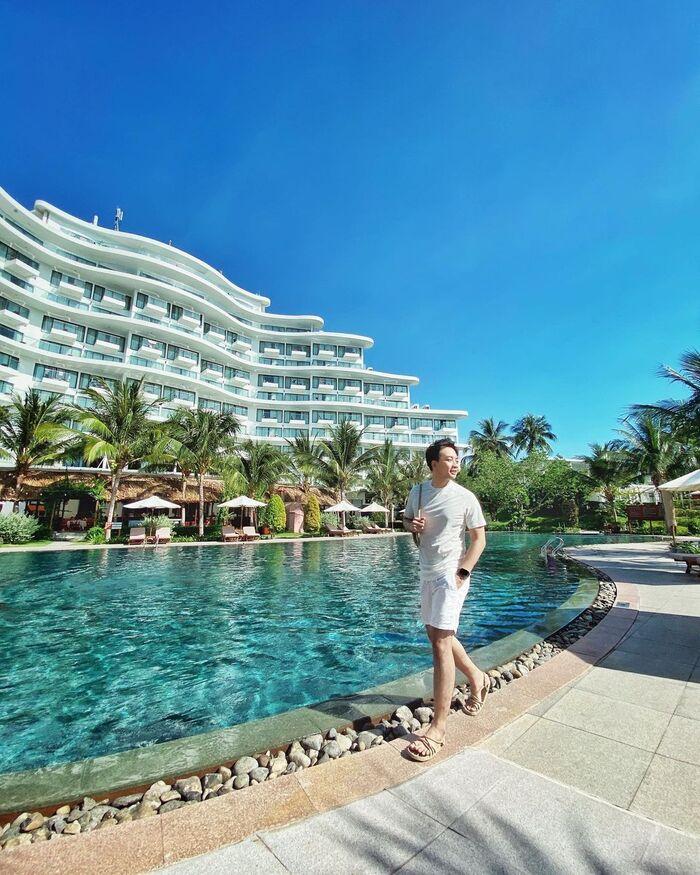 Combo 2N1Đ Riviera Cam Ranh Resort + Buffet 5 bữa